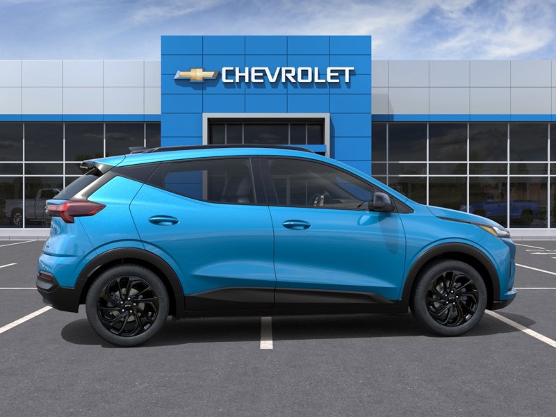 2027 Chevrolet Bolt RS FWD 4dr RS Electric [4]