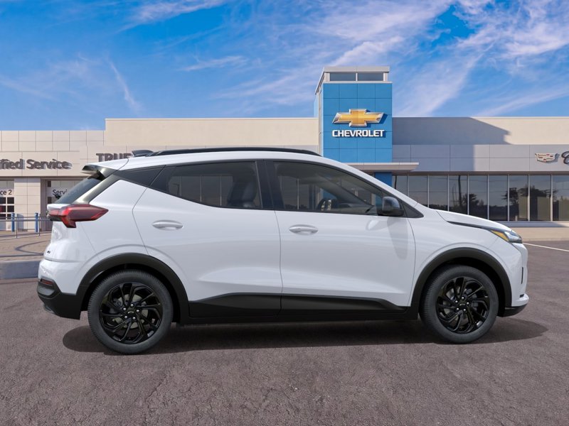 2027 Chevrolet Bolt RS FWD 4dr RS Electric [4]