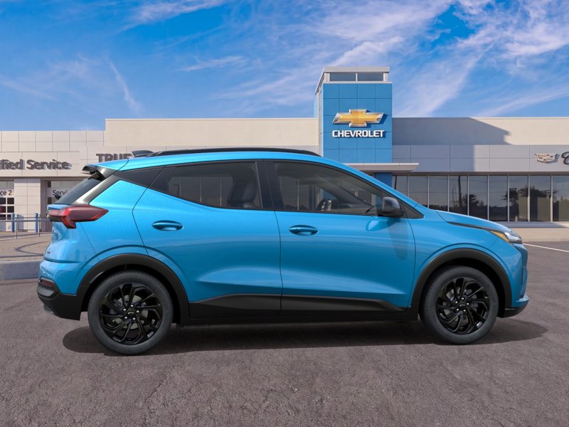 2027 Chevrolet Bolt RS FWD 4dr RS Electric [4]