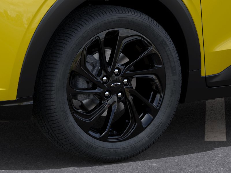 2027 Chevrolet Bolt RS FWD 4dr RS Electric [8]