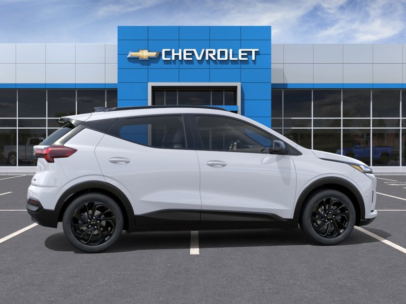 2027 Chevrolet Bolt RS FWD 4dr RS Electric [4]