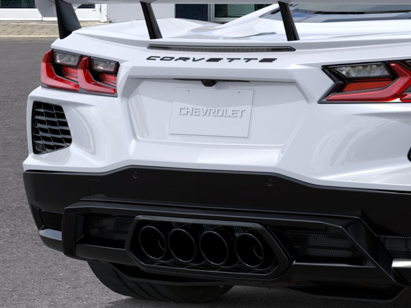 2027 Chevrolet Corvette 3LT 2dr Stingray Cpe w/3LT Gas V8 6.7L/ [13]