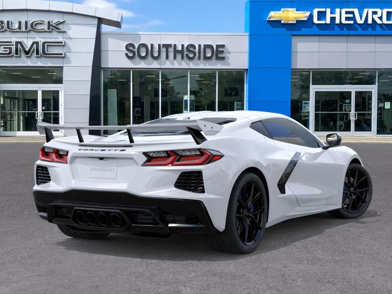 2027 Chevrolet Corvette 3LT 2dr Stingray Cpe w/3LT Gas V8 6.7L/ [3]