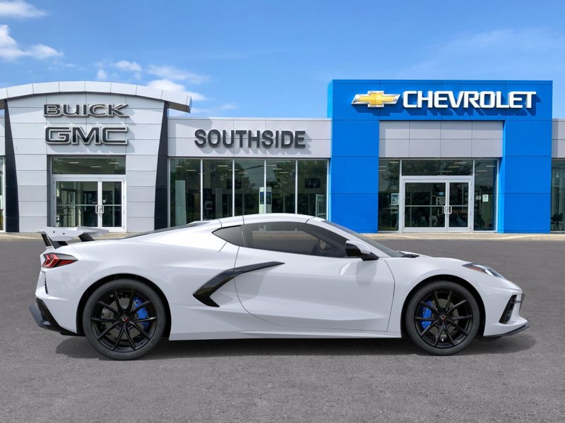 2027 Chevrolet Corvette 3LT 2dr Stingray Cpe w/3LT Gas V8 6.7L/ [4]