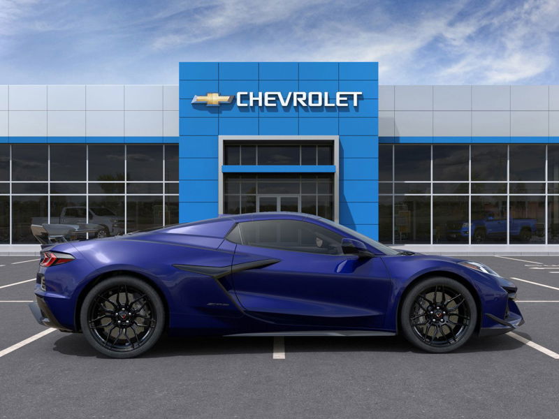 2025 Chevrolet Corvette 2LZ 2dr Z06 Conv w/2LZ Gas V8 5.5L/ [4]