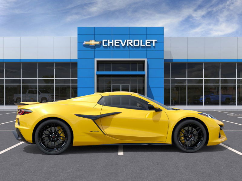 2025 Chevrolet Corvette 2LZ 2dr Z06 Conv w/2LZ Gas V8 5.5L/ [4]
