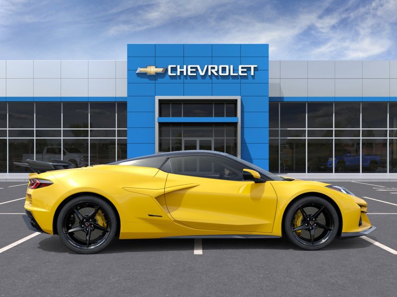 2026 Chevrolet Corvette 2LZ 2dr E-Ray Conv w/2LZ Gas V8 6.2L/ [4]