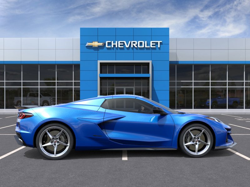 2026 Chevrolet Corvette 3LZ 2dr E-Ray Conv w/3LZ Gas V8 6.2L/ [4]