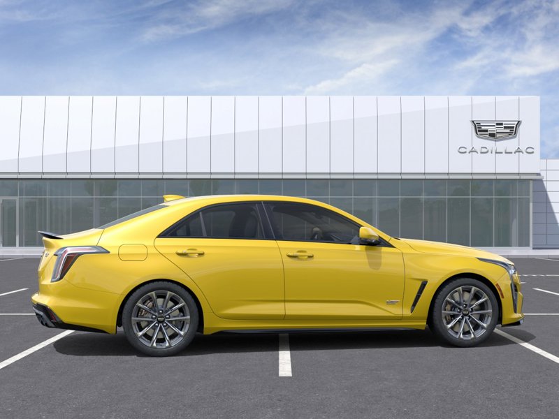 2026 Cadillac CT4-V Blackwing 4dr Sdn Blackwing Turbocharged V6 3.6L/ [4]