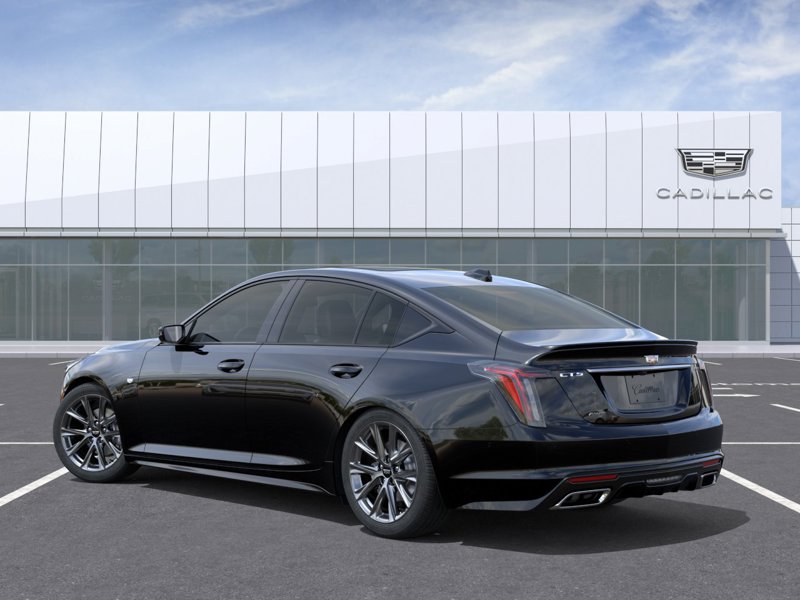Cadillac CT5 2026