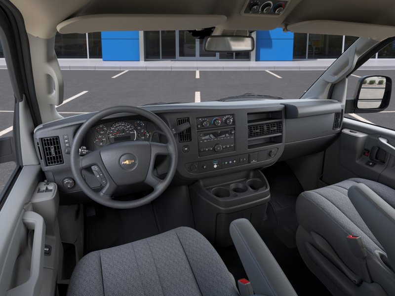 2025 Chevrolet Express Passenger LT RWD 3500 155″ LT Gas V8 6.6L/ [14]