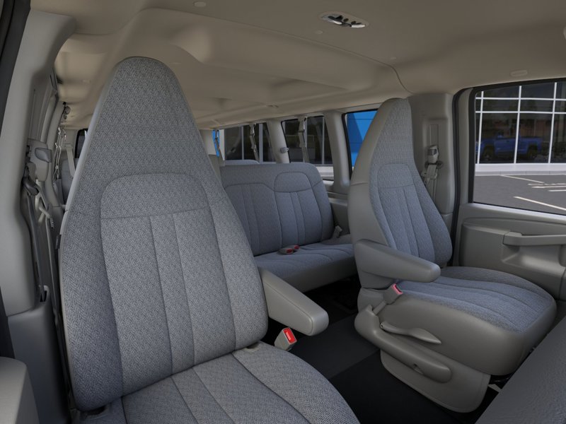 2025 Chevrolet Express Passenger LT RWD 3500 155″ LT Gas V8 6.6L/ [15]