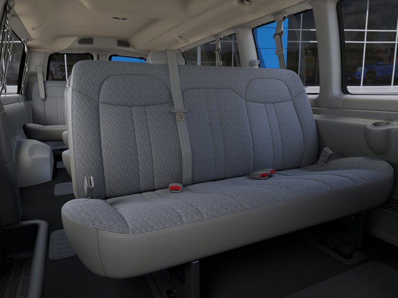 2025 Chevrolet Express Passenger LT RWD 3500 155″ LT Gas V8 6.6L/ [16]