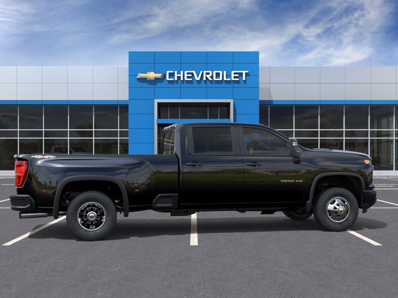 2026 Chevrolet Silverado 3500HD Work Truck 4WD Crew Cab 172″ Work Truck Turbocharged Diesel V8 6.6L/403 [4]