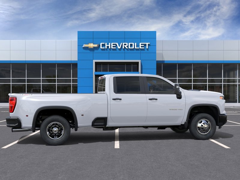 2026 Chevrolet Silverado 3500HD Work Truck 4WD Crew Cab 172″ Work Truck Turbocharged Diesel V8 6.6L/403 [4]