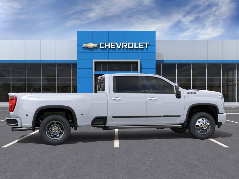 2026 Chevrolet Silverado 3500HD High Country 4WD Crew Cab 172″ High Country Turbocharged Diesel V8 6.6L/403 [4]