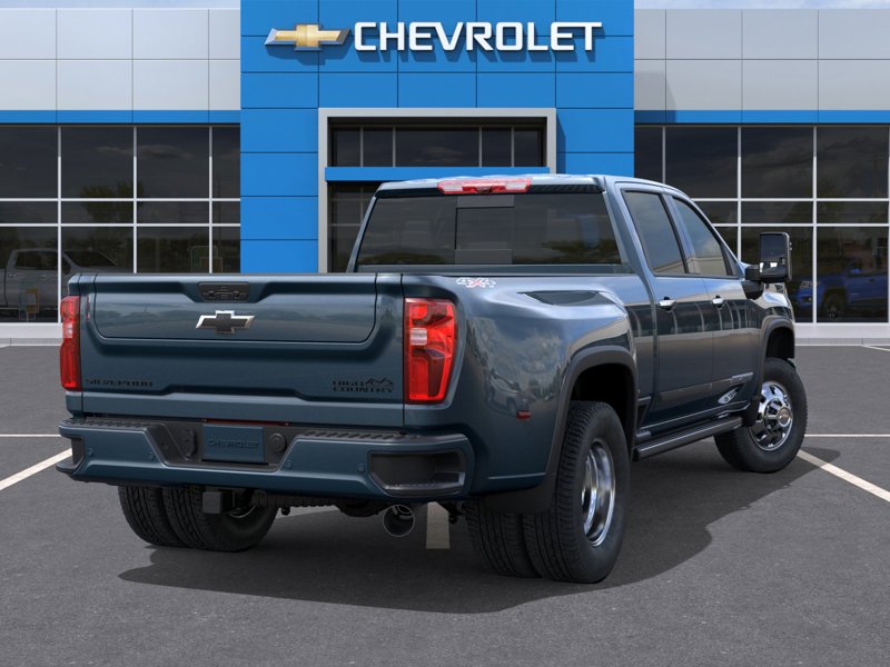 2026 Chevrolet Silverado 3500HD High Country 4WD Crew Cab 172″ High Country Turbocharged Diesel V8 6.6L/403 [3]