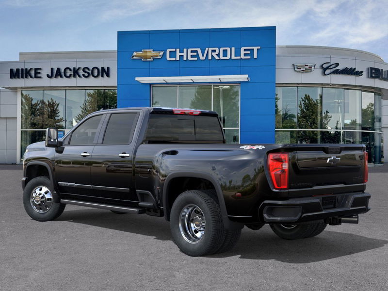 2026 Chevrolet Silverado 3500HD High Country 4WD Crew Cab 172″ High Country Turbocharged Diesel V8 6.6L/403 [2]