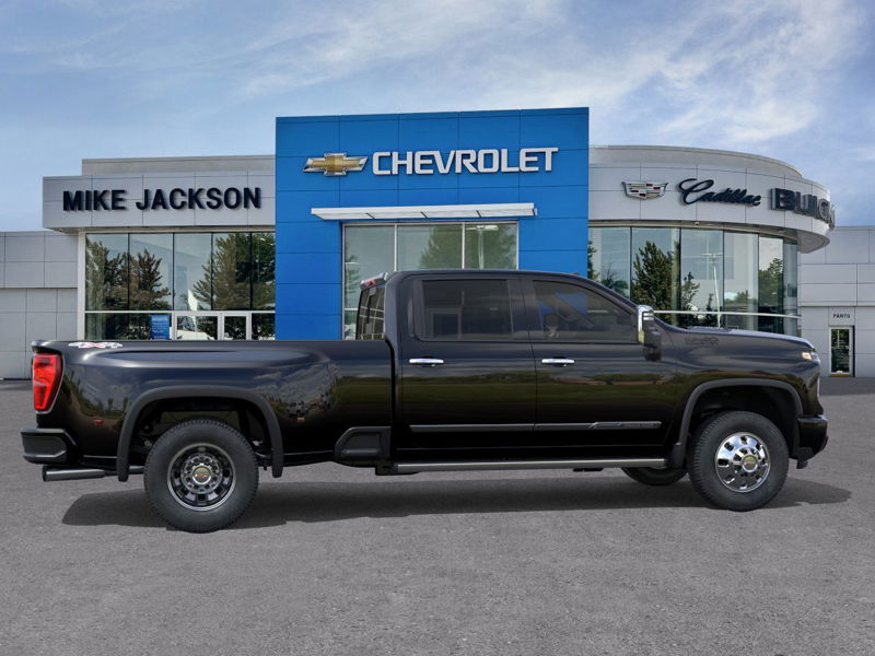 2026 Chevrolet Silverado 3500HD High Country 4WD Crew Cab 172″ High Country Turbocharged Diesel V8 6.6L/403 [4]