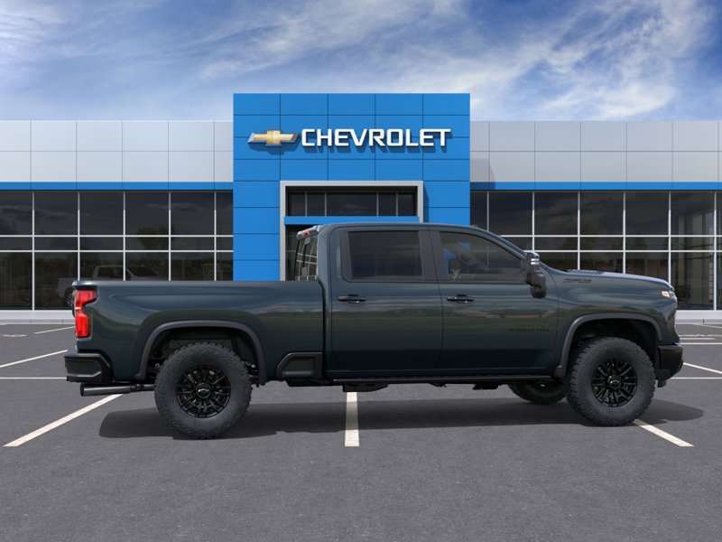 2026 Chevrolet Silverado 2500HD ZR2 4WD Crew Cab 159″ ZR2 Turbocharged Diesel V8 6.6L/ [4]