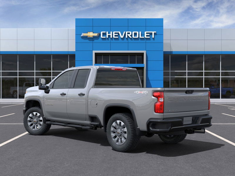 2025 Chevrolet Silverado 2500HD Custom 4WD Double Cab 149″ Custom Turbocharged Diesel V8 6.6L/ [2]