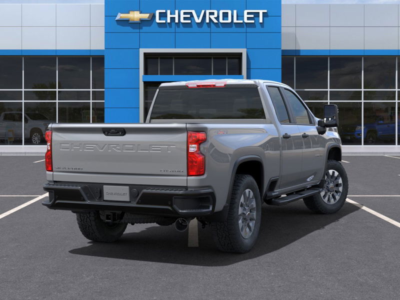 2025 Chevrolet Silverado 2500HD Custom 4WD Double Cab 149″ Custom Turbocharged Diesel V8 6.6L/ [3]