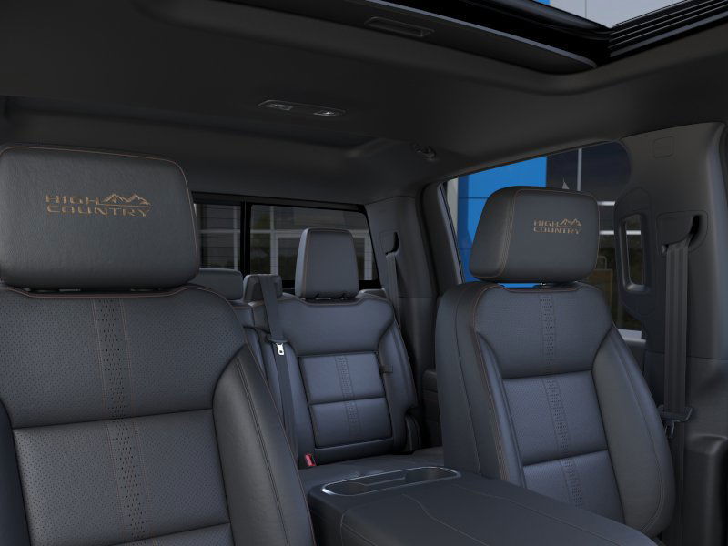 2025 Chevrolet Silverado 1500 High Country 4WD Crew Cab 147″ High Country Turbocharged Diesel I6 3.0L/ [23]