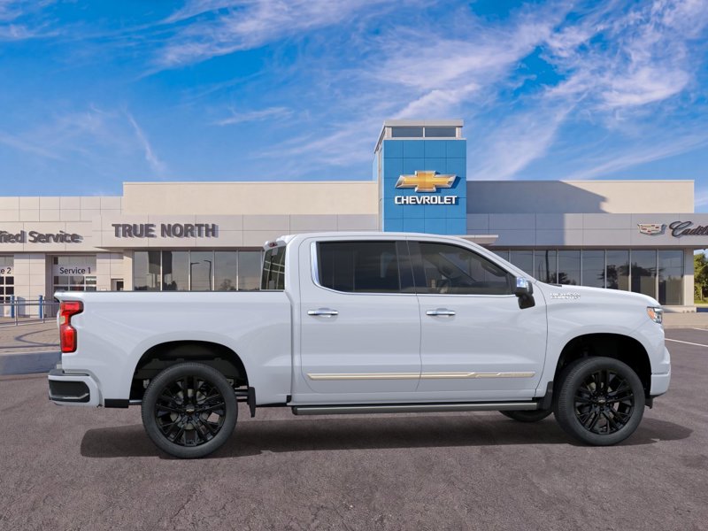 2026 Chevrolet Silverado 1500 High Country 4WD Crew Cab 147″ High Country Gas V8 6.2L/376 [4]