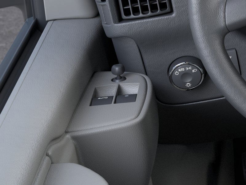 2024 Chevrolet Express Cargo Van RWD 2500 135″ Gas V8 6.6L/ [21]