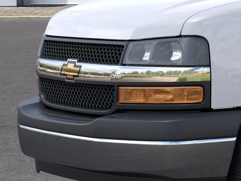 2025 Chevrolet Express Cargo Van RWD 2500 155″ Gas V6 4.3L/ [12]