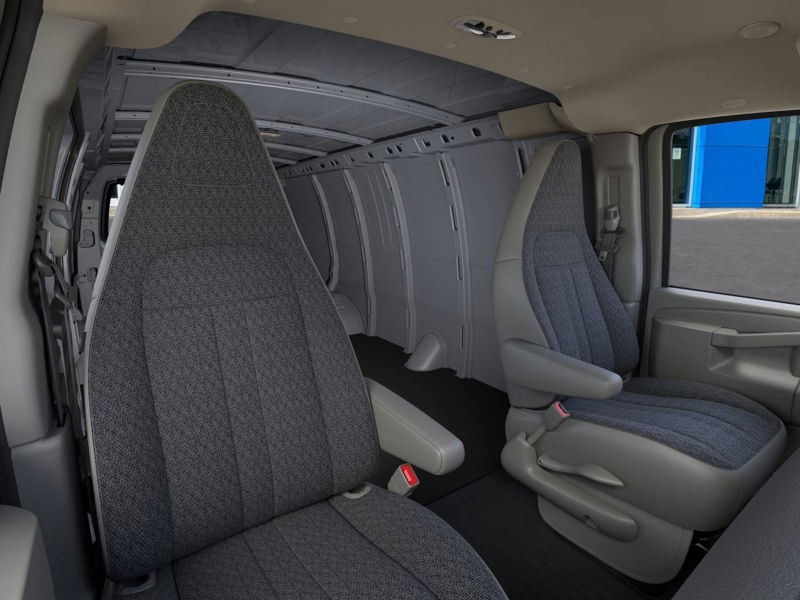 2025 Chevrolet Express Cargo Van RWD 2500 155″ Gas V6 4.3L/ [15]