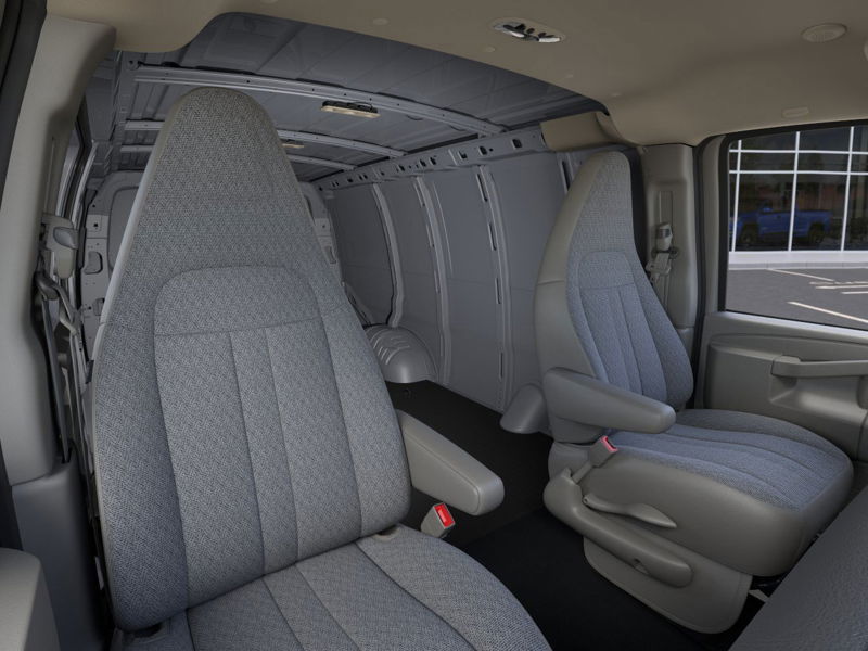 2026 Chevrolet Express Cargo Van RWD 3500 135″ Gas V8 6.6L/ [15]