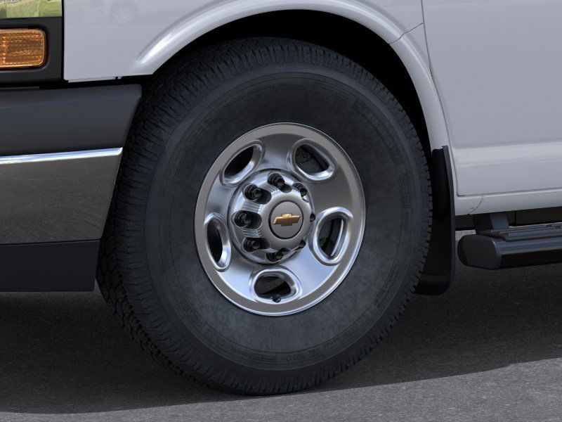 2026 Chevrolet Express Cargo Van RWD 3500 135″ Gas V8 6.6L/ [8]