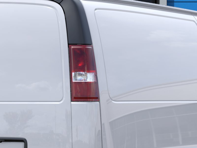 2026 Chevrolet Express Cargo Van RWD 3500 155″ Gas V8 6.6L/ [10]