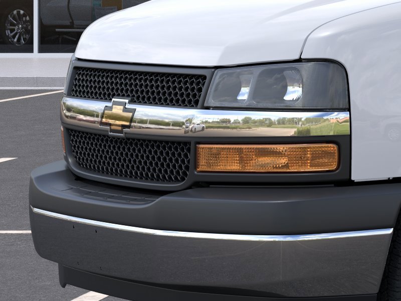 2026 Chevrolet Express Cargo Van RWD 3500 155″ Gas V8 6.6L/ [12]