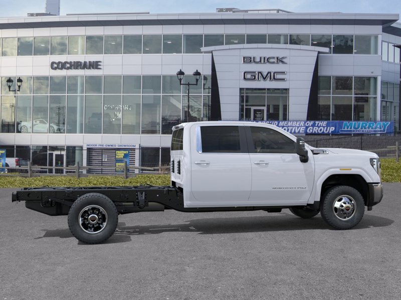 2026 GMC Sierra 3500HD CC SLE 4WD Crew Cab 177″ WB, 60″ CA SLE Turbocharged Diesel V8 6.6L/ [4]