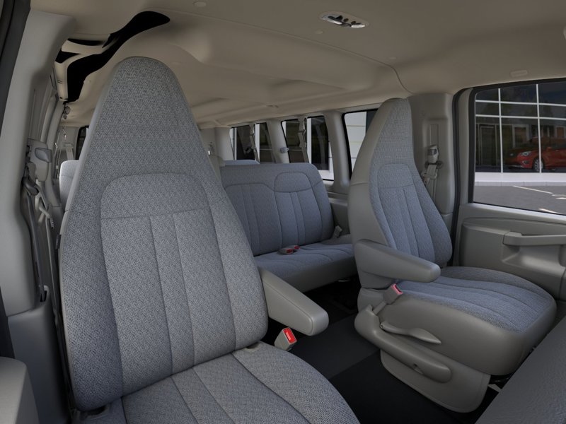 2026 GMC Savana Passenger LT RWD 2500 135″ LT Gas V6 4.3L/262 [15]