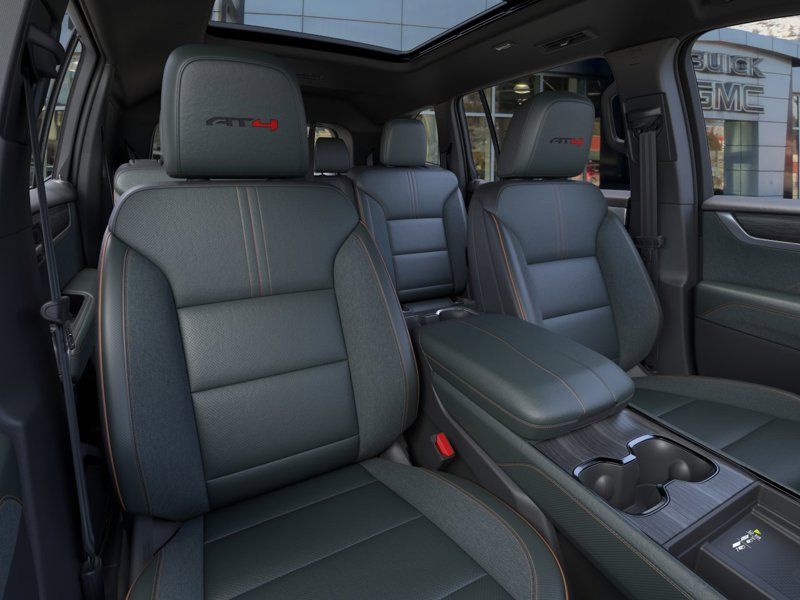 2027 GMC Acadia AWD AT4 AWD 4dr AT4 Gas 2.5L/ [15]