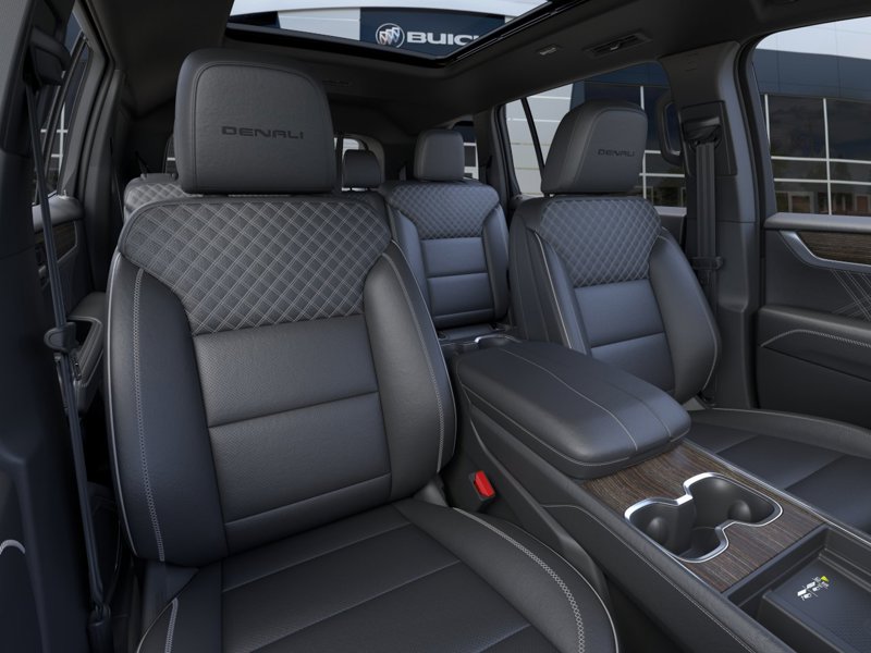 2026 GMC Acadia Denali AWD 4dr Denali Gas 2.5L/ [15]