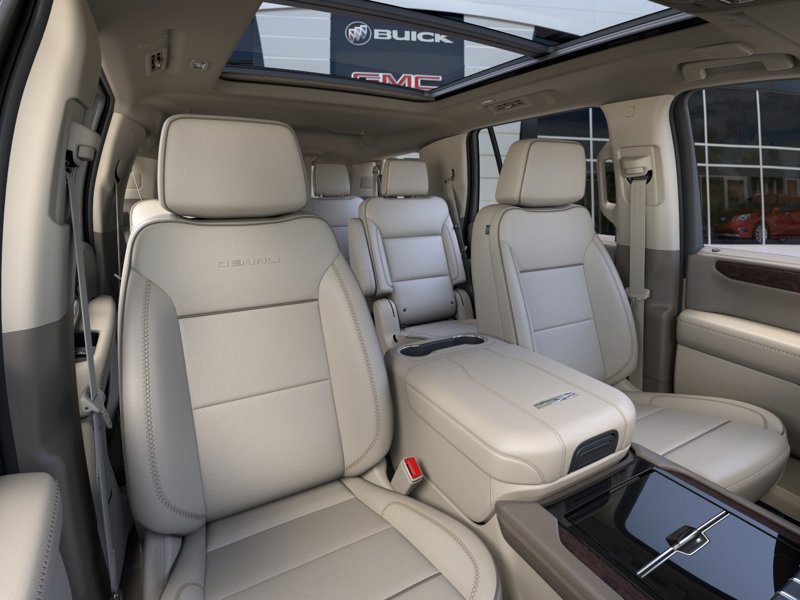 2026 GMC Yukon Denali 4WD 4dr Denali Gas V8 6.2L/ [15]