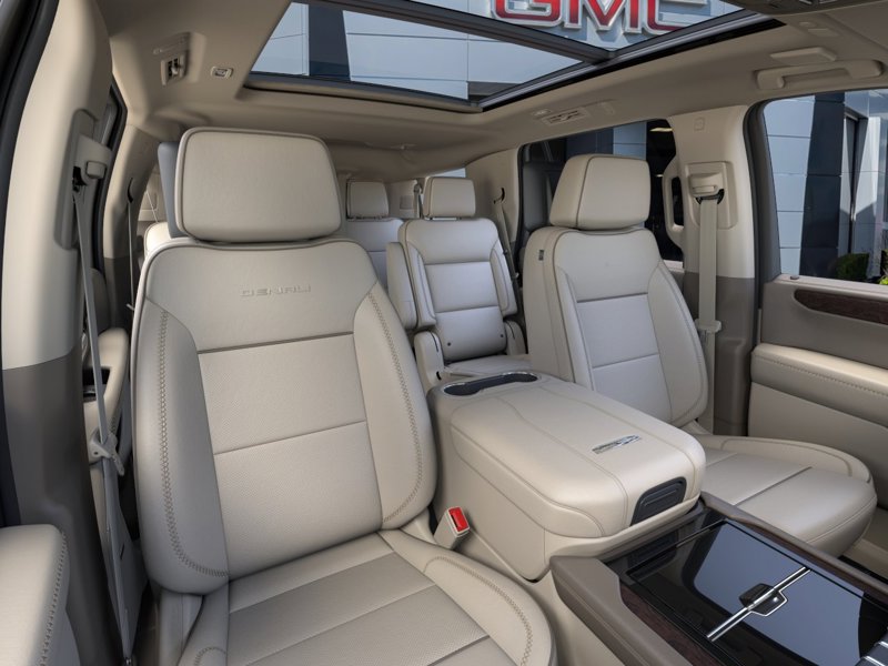 2026 GMC Yukon Denali 4WD 4dr Denali Gas V8 6.2L/ [15]