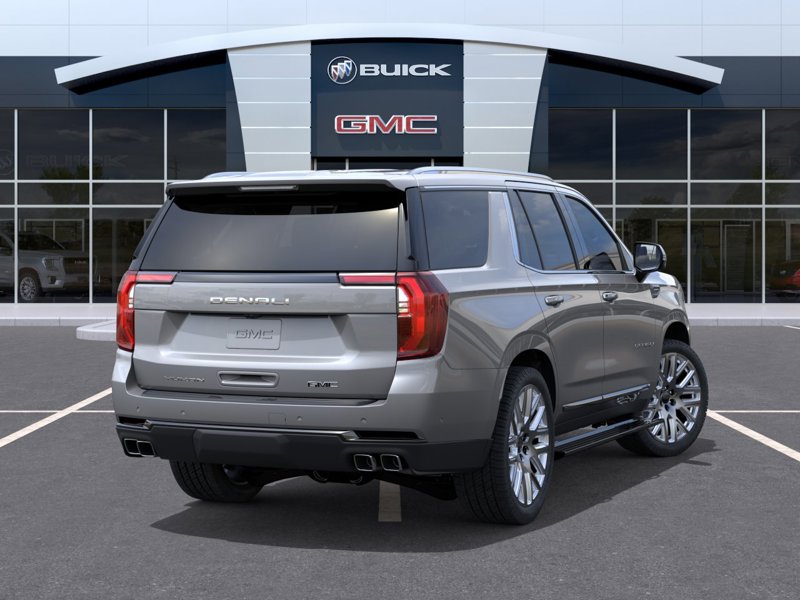 2026 GMC Yukon Denali Ultimate 4WD 4dr Denali Ultimate Gas V8 6.2L/ [3]