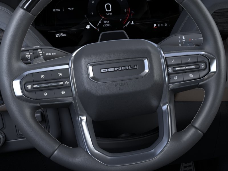 2026 GMC Yukon Denali Ultimate 4WD 4dr Denali Ultimate Gas V8 6.2L/ [18]