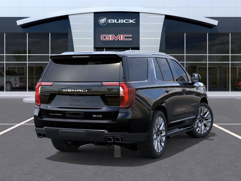 2026 GMC Yukon Denali Ultimate 4WD 4dr Denali Ultimate Gas V8 6.2L/ [3]
