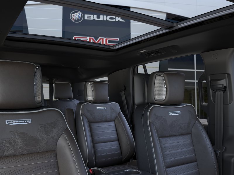 2026 GMC Yukon Denali Ultimate 4WD 4dr Denali Ultimate Gas V8 6.2L/ [23]