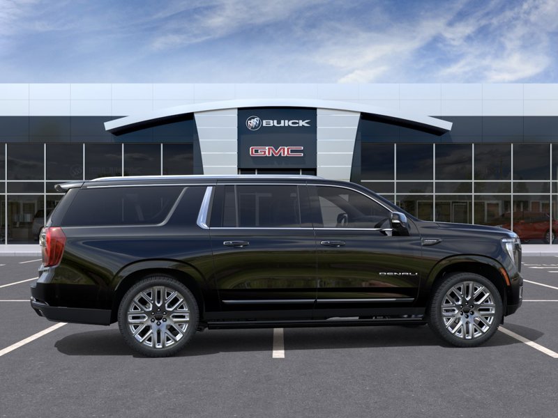 2027 GMC Yukon XL Denali Ultimate 4WD 4dr Denali Ultimate Gas V8 6.2L/ [4]