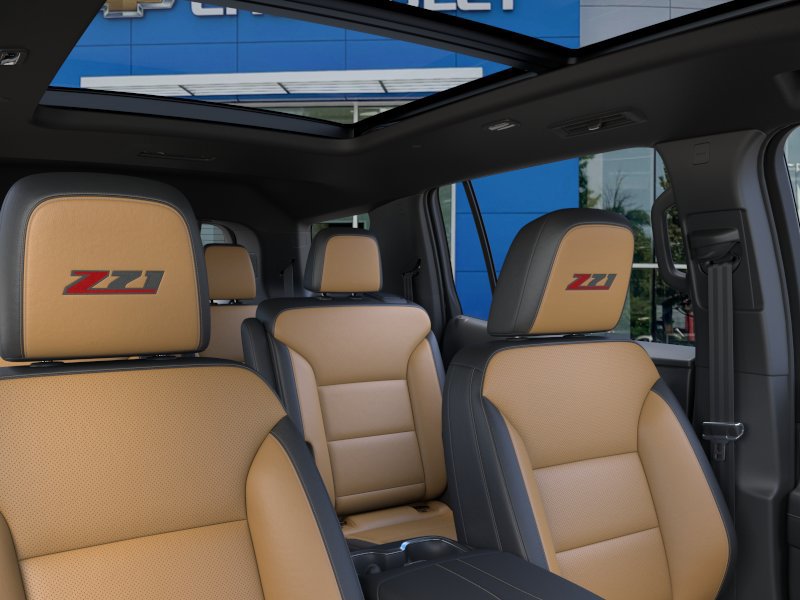 2027 Chevrolet Traverse Z71 AWD 4dr Z71 Gas I4 2.5L/ [23]