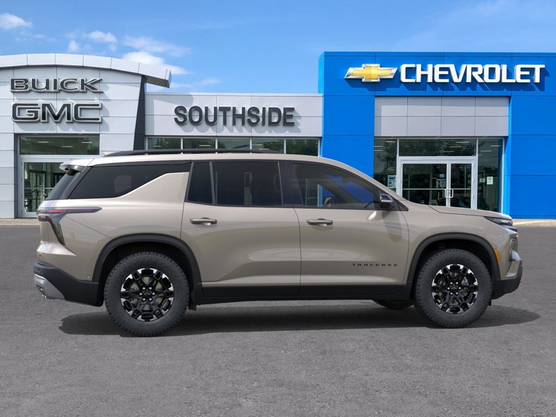 2027 Chevrolet Traverse Z71 AWD 4dr Z71 Gas I4 2.5L/ [4]