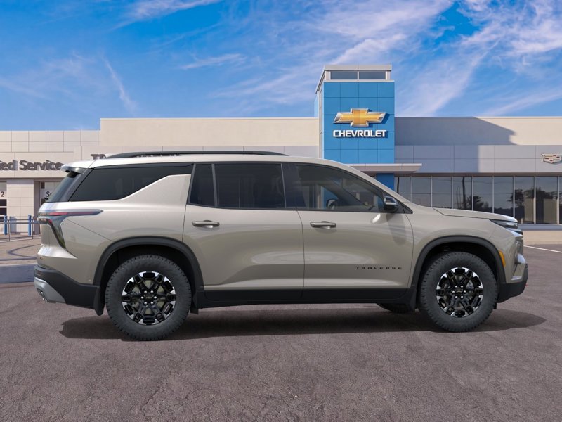 2027 Chevrolet Traverse Z71 AWD 4dr Z71 Gas I4 2.5L/ [4]