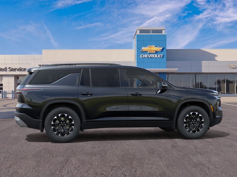 2027 Chevrolet Traverse Z71 AWD 4dr Z71 Gas I4 2.5L/ [4]